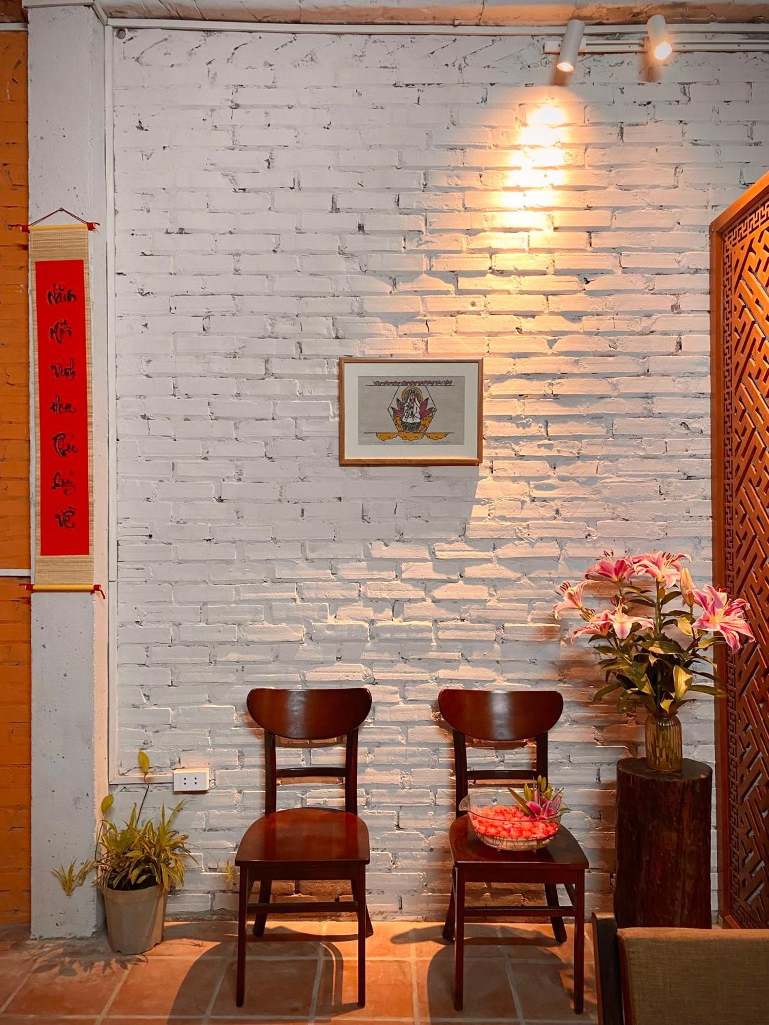 May's House Nha Cua Hanoi